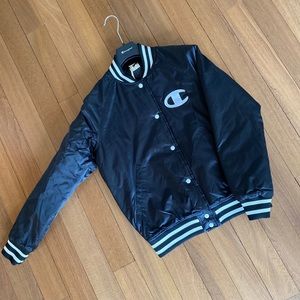 UNISEX CHAMPION VARSITY BOMBER JACKET